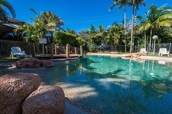 Hotel Rosslyn Bay Resort