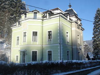 Hostal Pension Vila Julie