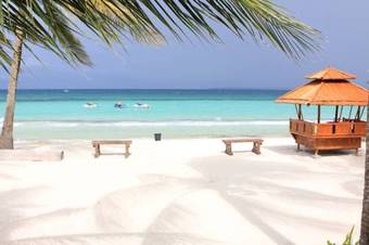 Hotel Anika Island Resort