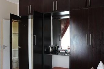 Hostal Big Five Guest House