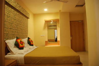 Hotel The Vinayak