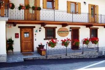 Agroturismo Agriturismo Au Jardin Fleuri