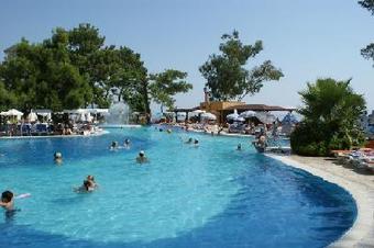 Hotel Crystal Aura Beach Resort & Spa