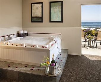 Hotel Cambria Landing Inn And Suites