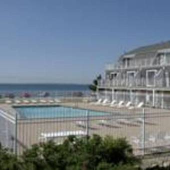 Hotel Captain's Quarters