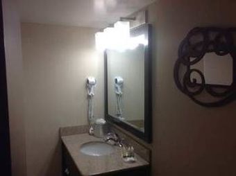 Hotel Hawthorne Inn & Conference Center