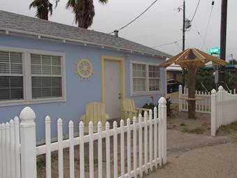 Double Barr Cottages