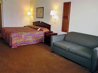 Motel 6 Junction