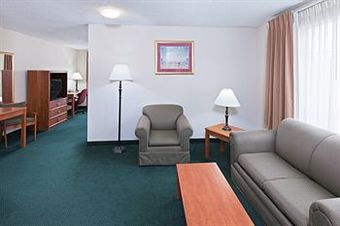 Holiday Inn Express Hotel & Suites Vinita