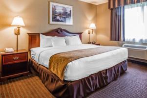 Hotel Comfort Suites Foxfire Waupaca