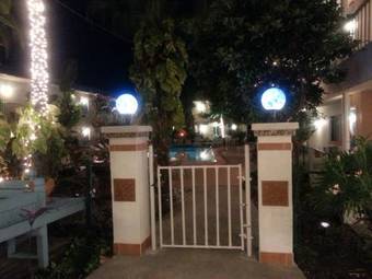 Motel Island House Resort Hotel