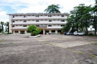 Hostal Cabbages & Condoms Inn