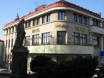 Hotel ?rejber