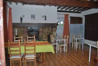 Hostal Chambre D'h�tes La Prade