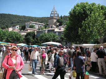 Le Clo�tre Des Dominicains