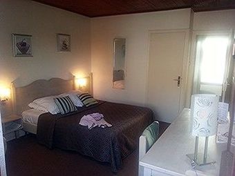 Hotel Les Jardins Du Forez