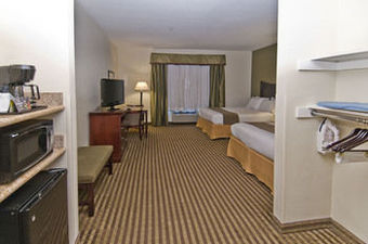 Holiday Inn Express Hotel & Suites Biloxi- Ocean Springs