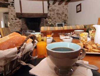 Bed & Breakfast Chambres D'h�tes Le Ch�teau Rouge