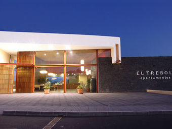 Aparthotel Apartamentos El Trebol