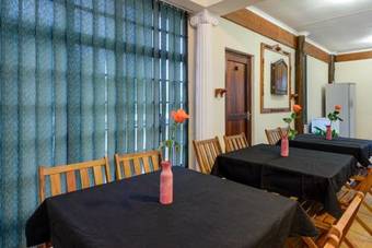 Hostal Zesty Guesthouse