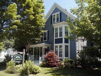 Brewster House Bed & Breakfast