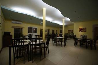 Hotel Alashkhara Beach Resort