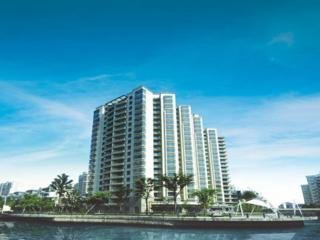 Hotel The Residence On River's Edge