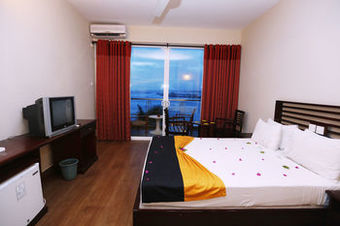 Hikkaduwa Beach Hotel
