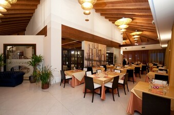 Hotel Uniqo Sempione Fiera