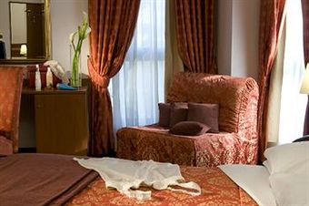 Quality Hotel Excel Ciampino Airport