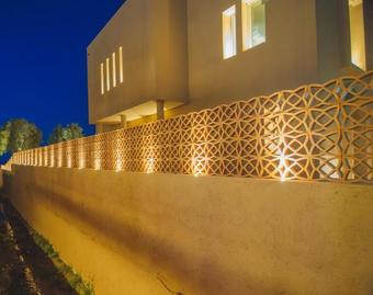 Apartamento The Theodore Boutique Hotel