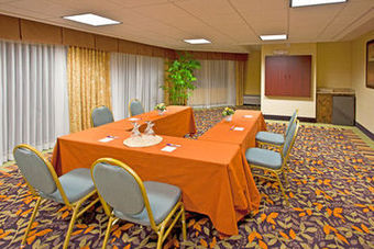 Hotel Holiday Inn Express Clearwater East - Icot Center