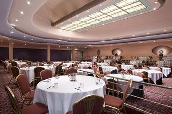 Hotel Hilton Netherland Plaza