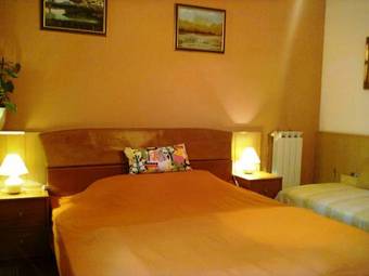 Hostal Rooms Aeroport