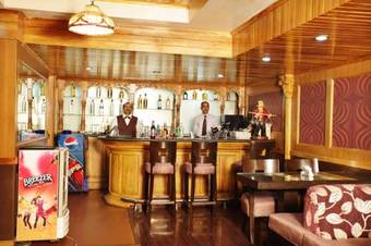 Hotel Country Inn & Suites By Radisson Jammu