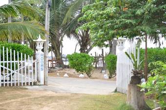 Posada Dilena Beach Inn