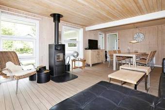 Three-bedroom Holiday Home In J�gerspris 11