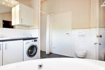 Three-bedroom Holiday Home In Gro�enbrode 8