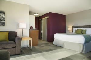 Hotel Coast Inn Of The North