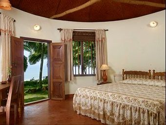 Hotel Manaltheeram Ayurveda Beach Village