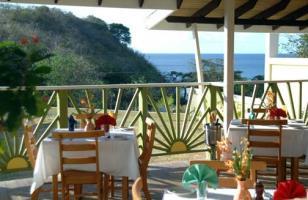 Hotel Grooms Beach Villa & Resort