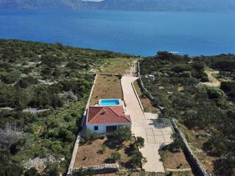 Robinzon Villa Zavala