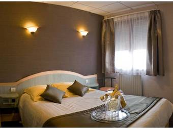 Hotel Logis Au Tambour