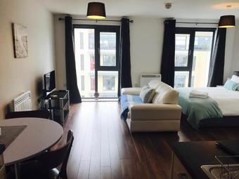 Apartamento Woking Town Centre By Deilamy Homes