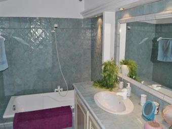 Three-bedroom Holiday Home With A Fireplace In La Roquette Sur Siagne