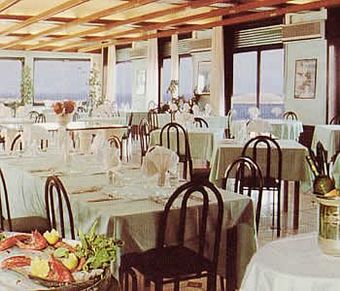 Hotel Bellevue Del Golfo