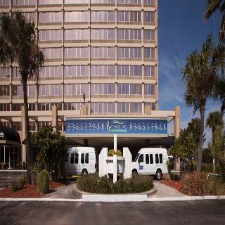 Hotel Howard Johnson Plaza