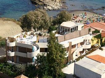 Seafalios Apartments