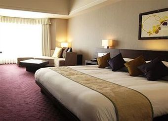 Royal Oak Hotel Spa & Gardens