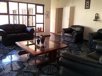 Hotel Daisy's Guest House